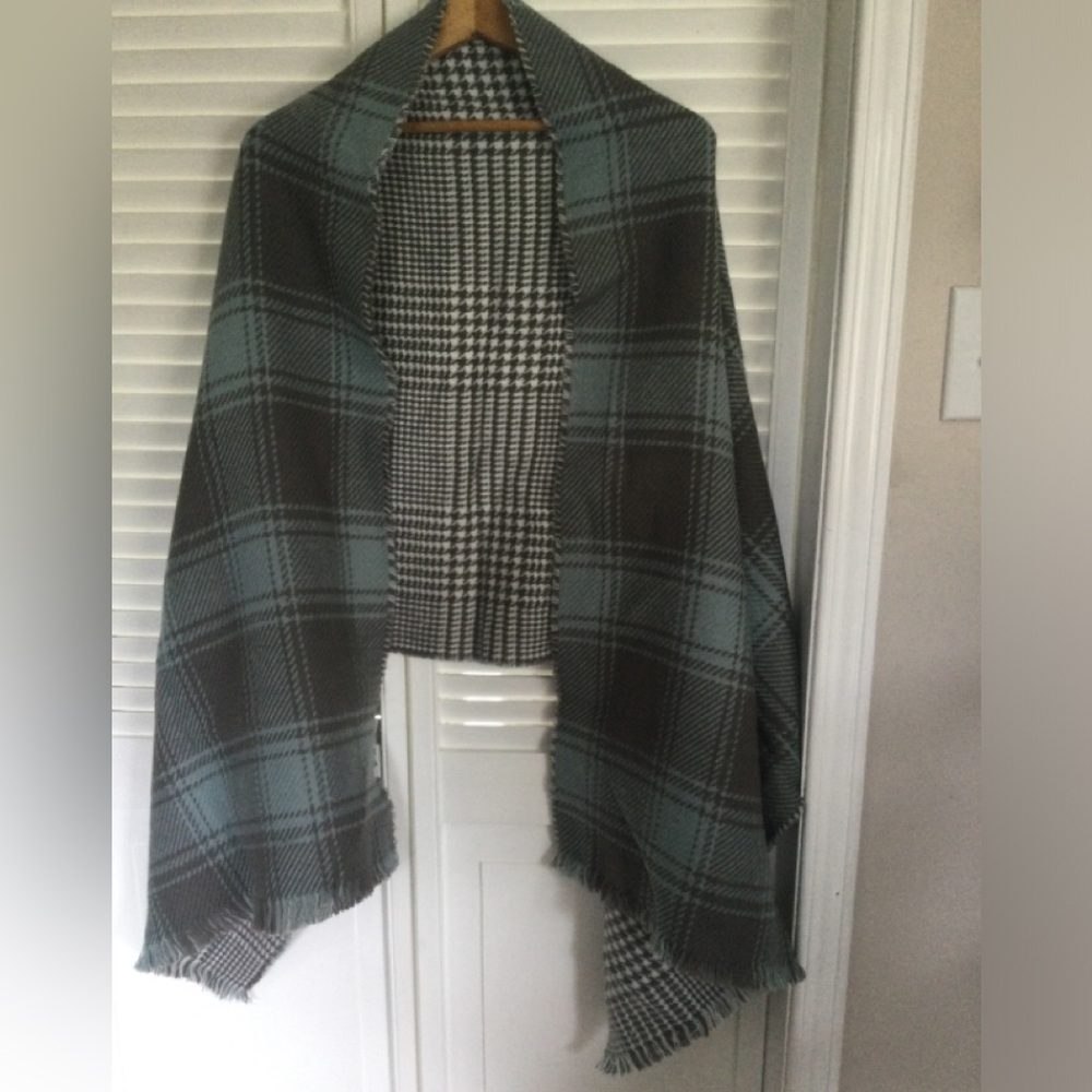 Cream Reversible Winter Scarf/Wrap